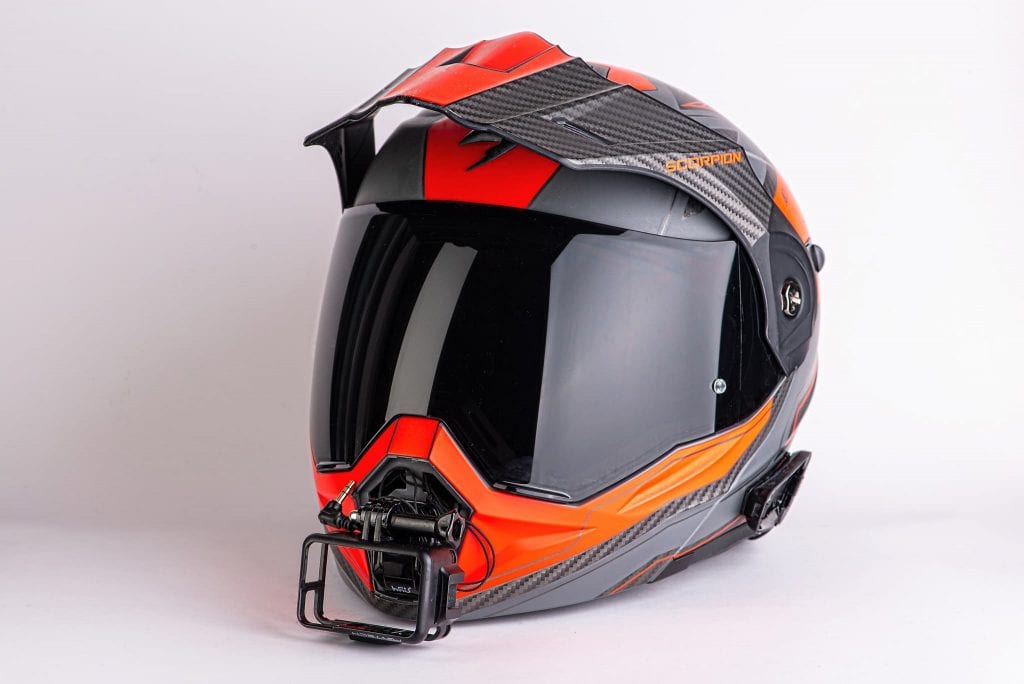 Scorpion ADX-1 mit Helmkamera und Kommunikationssystem.