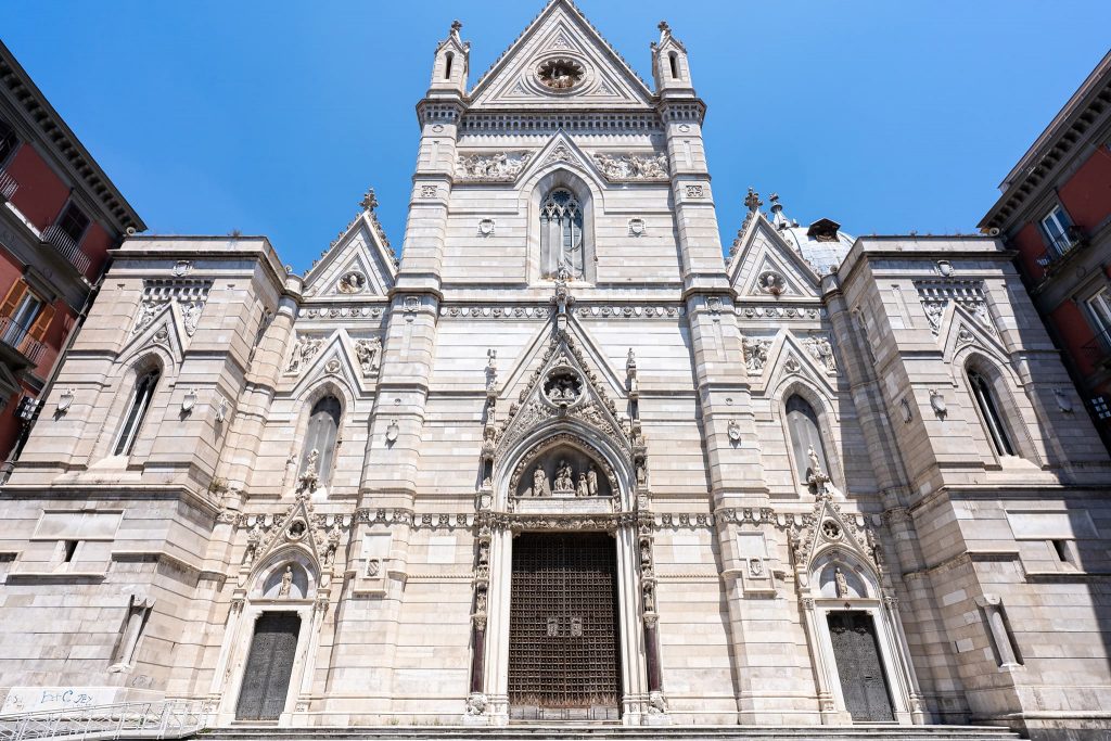 Duomo di Santa Maria Assunta in Neapel.