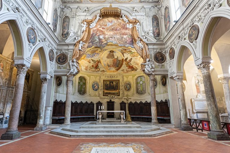 Basilica di Santa Restituta in Neapels Hauptkirche.