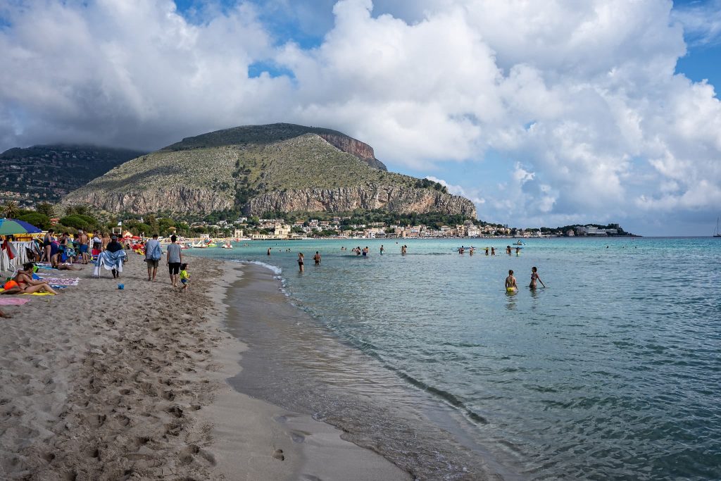 Strand von Mondello.